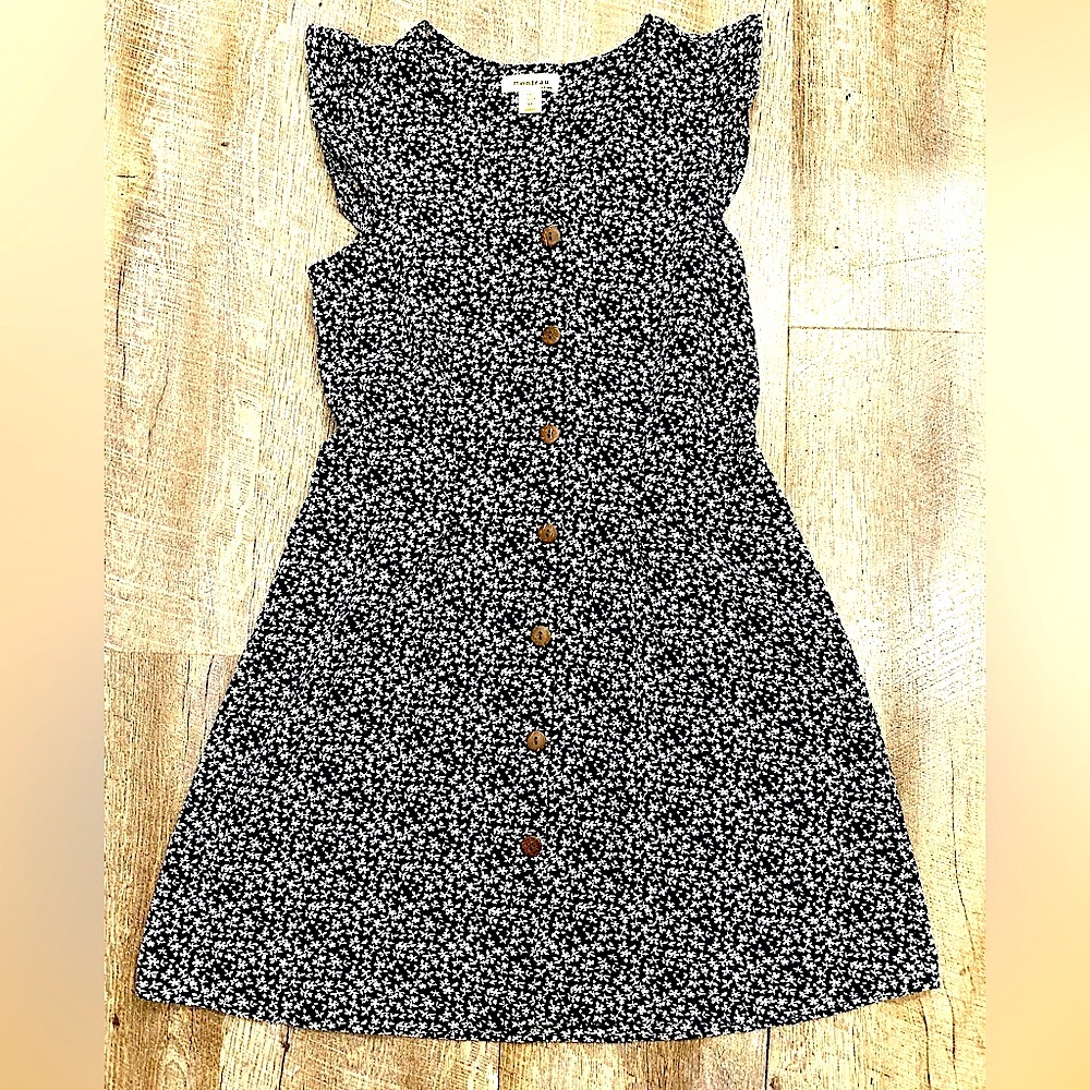 Monteau Blue & White Floral Mini Sundress. V-neck w/ brown buttons, size Medium